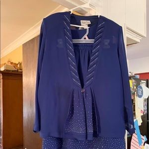 2 piece suit with skirt